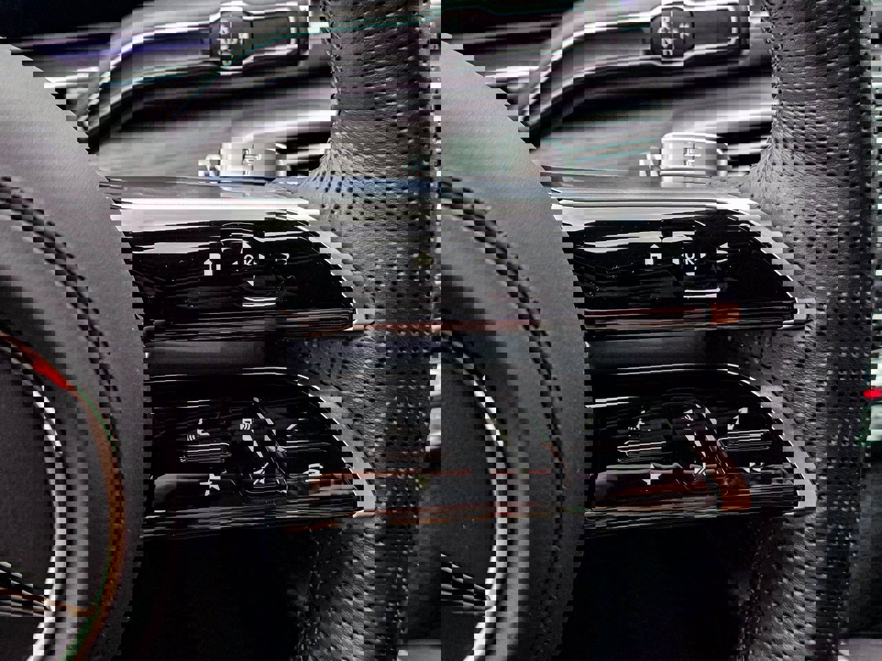 New 2026 Mercedes-Benz GLS 450 4MATIC image 25