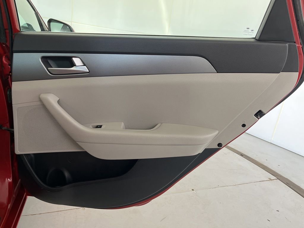 Used 2017 Hyundai Sonata SE w/ Cargo Package FWD image 27