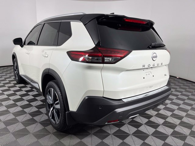 Used 2023 Nissan Rogue SL FWD image 8