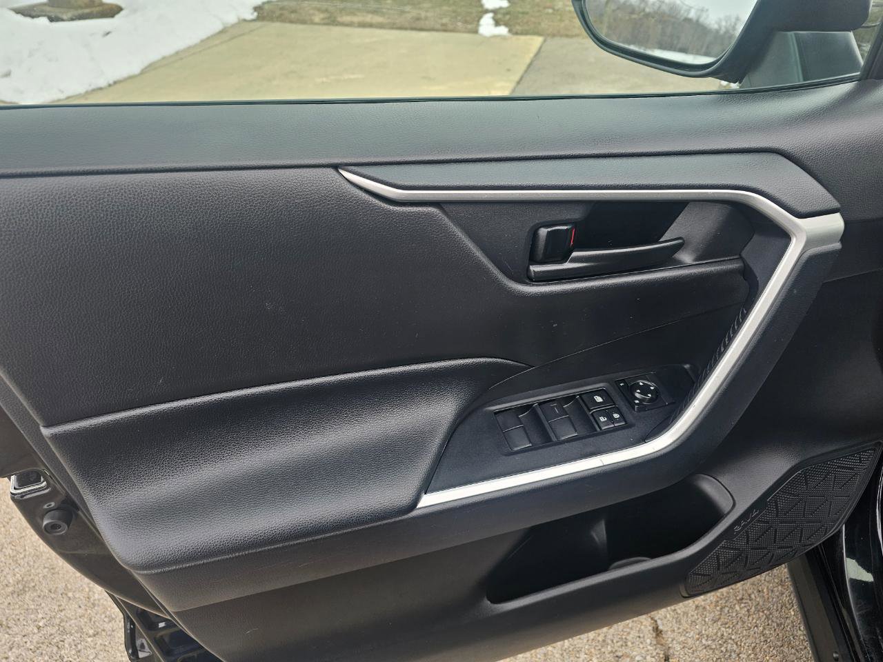 Used 2020 Toyota RAV4 LE w/ All Weather Liner Package image 24