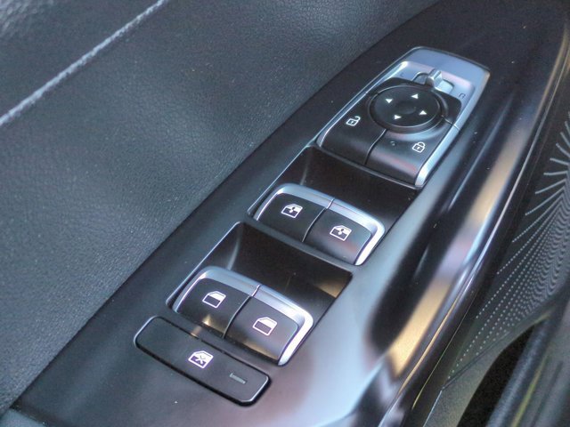 Used 2023 Kia K5 GT-Line image 24