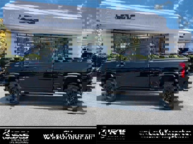 Used 2024 Chevrolet Silverado 2500 ZR2 w/ Technology Package image 2