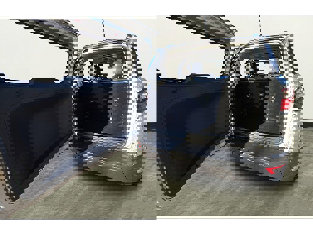 Used 2021 Ford EcoSport SES image 17