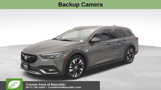 Used 2018 Buick Regal Essence w/ Driver Confidence Package #1 image 3