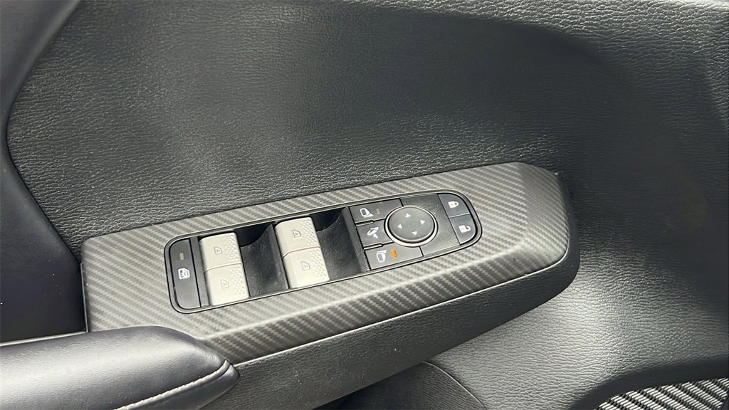 Used 2024 Mitsubishi Outlander SE image 19