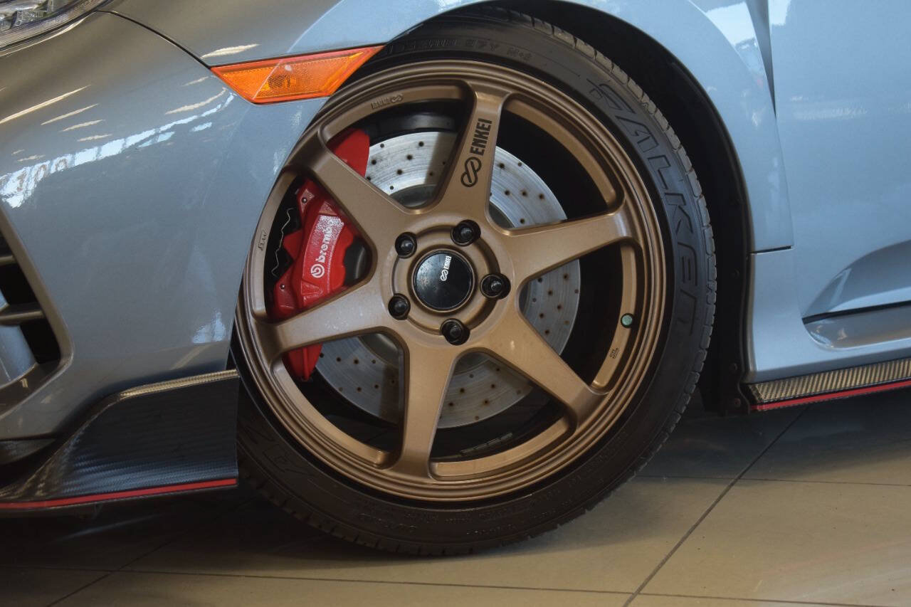 Used 2018 Honda Civic Type R image 16