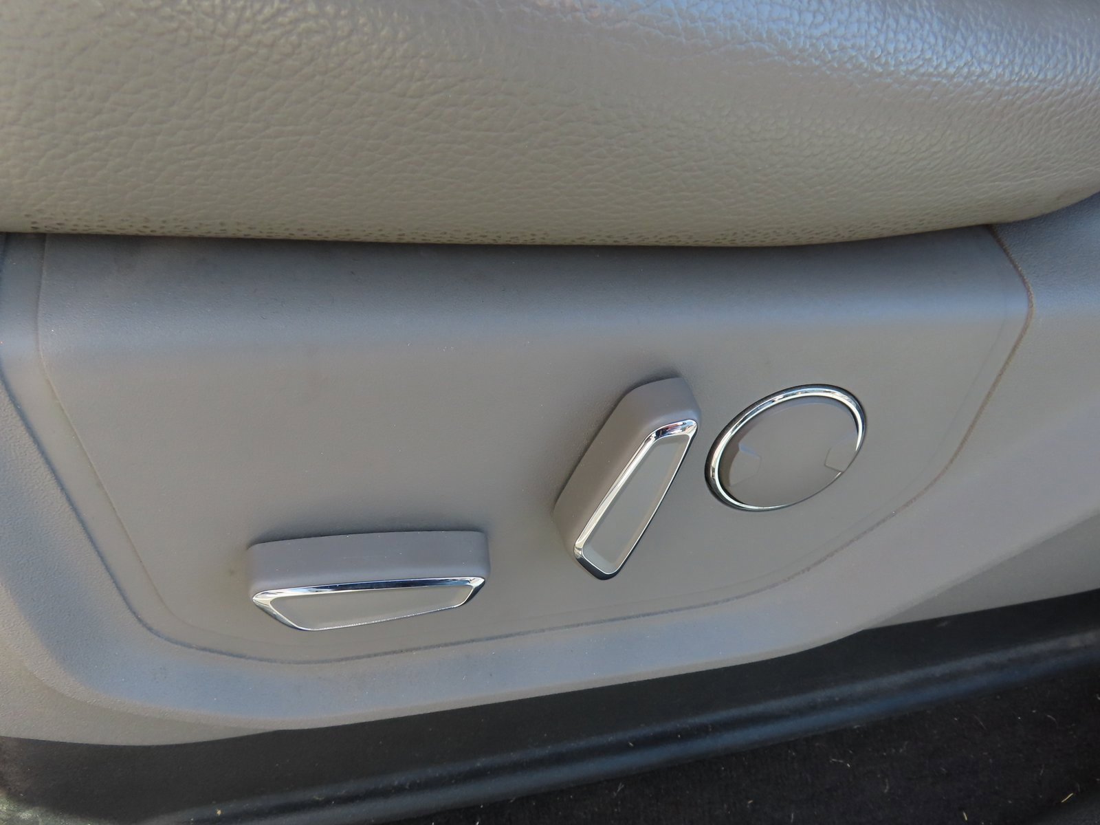 Used 2018 Ford F150 Lariat image 32