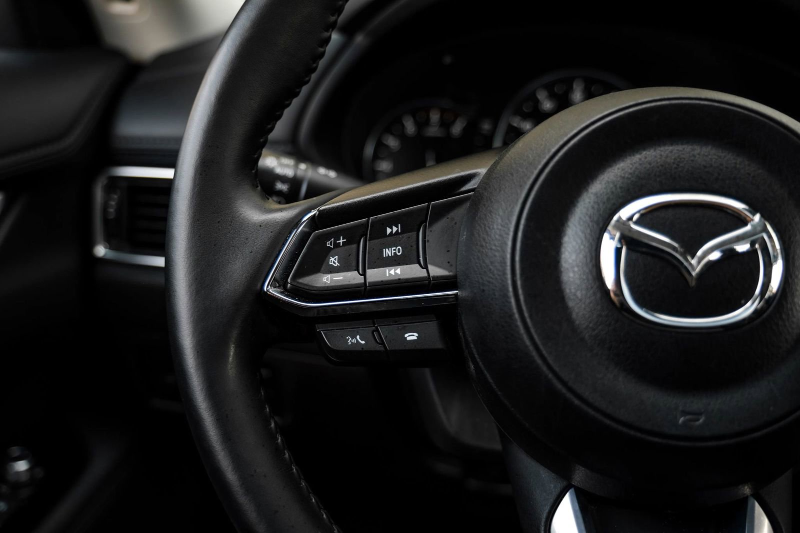 Used 2023 MAZDA CX-5 AWD 2.5 S w/ Premium Plus Pkg image 18