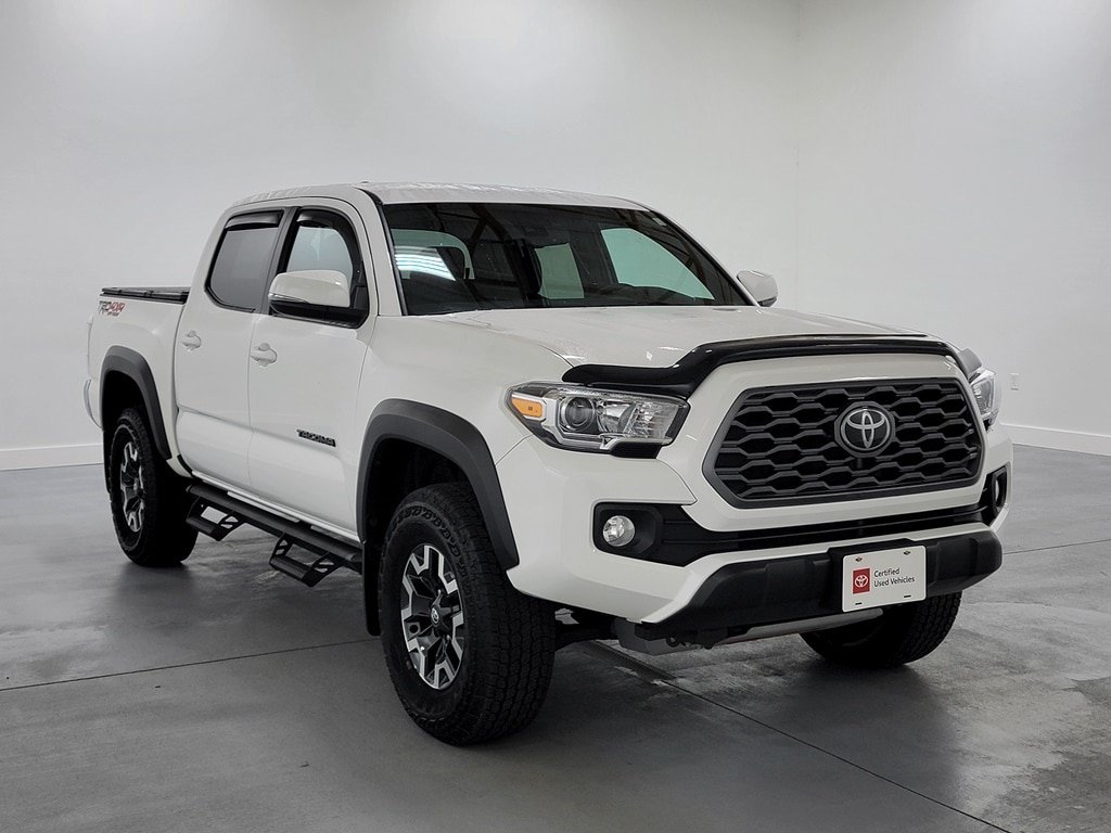 Certified 2023 Toyota Tacoma TRD Off-Road AWD/4WD image 2