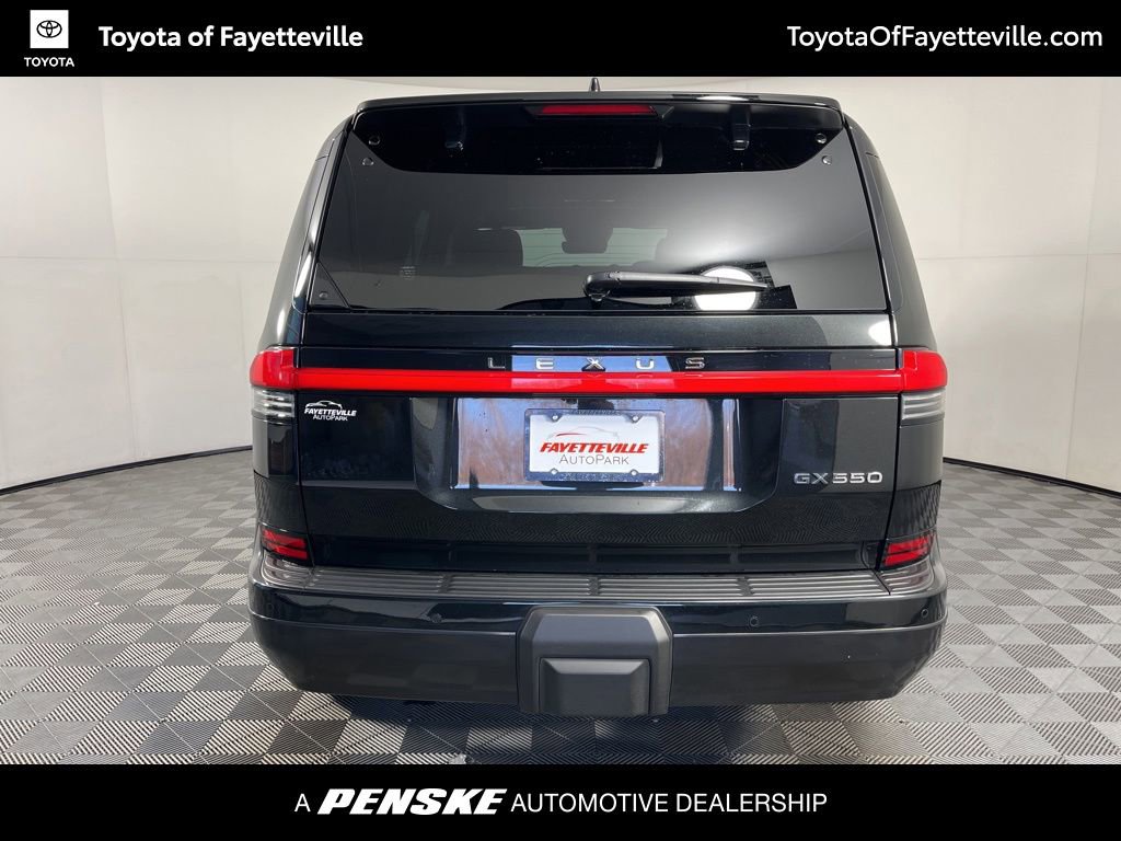 Used 2025 Lexus GX 550 w/ Accessory Package (2T) image 13