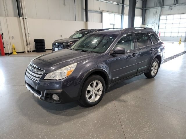 Used 2014 Subaru Outback 2.5i Limited w/ Accessory Value Package (OYS) AWD/4WD image 3