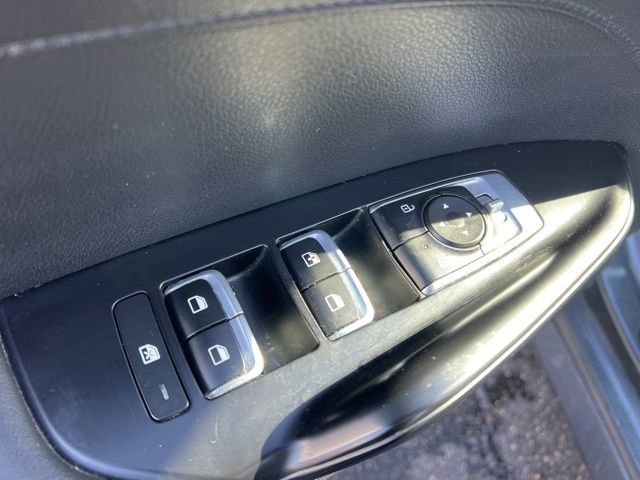 Used 2023 Kia K5 LXS image 27