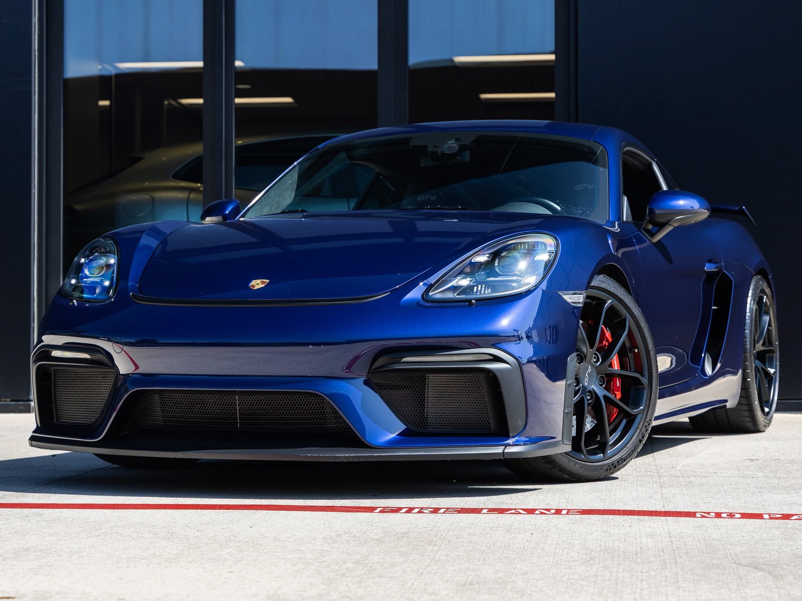 Certified 2020 Porsche 718 Cayman GT4 RWD video 1