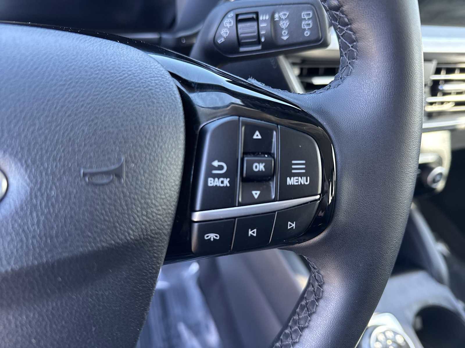 Used 2023 Ford Escape Platinum image 24