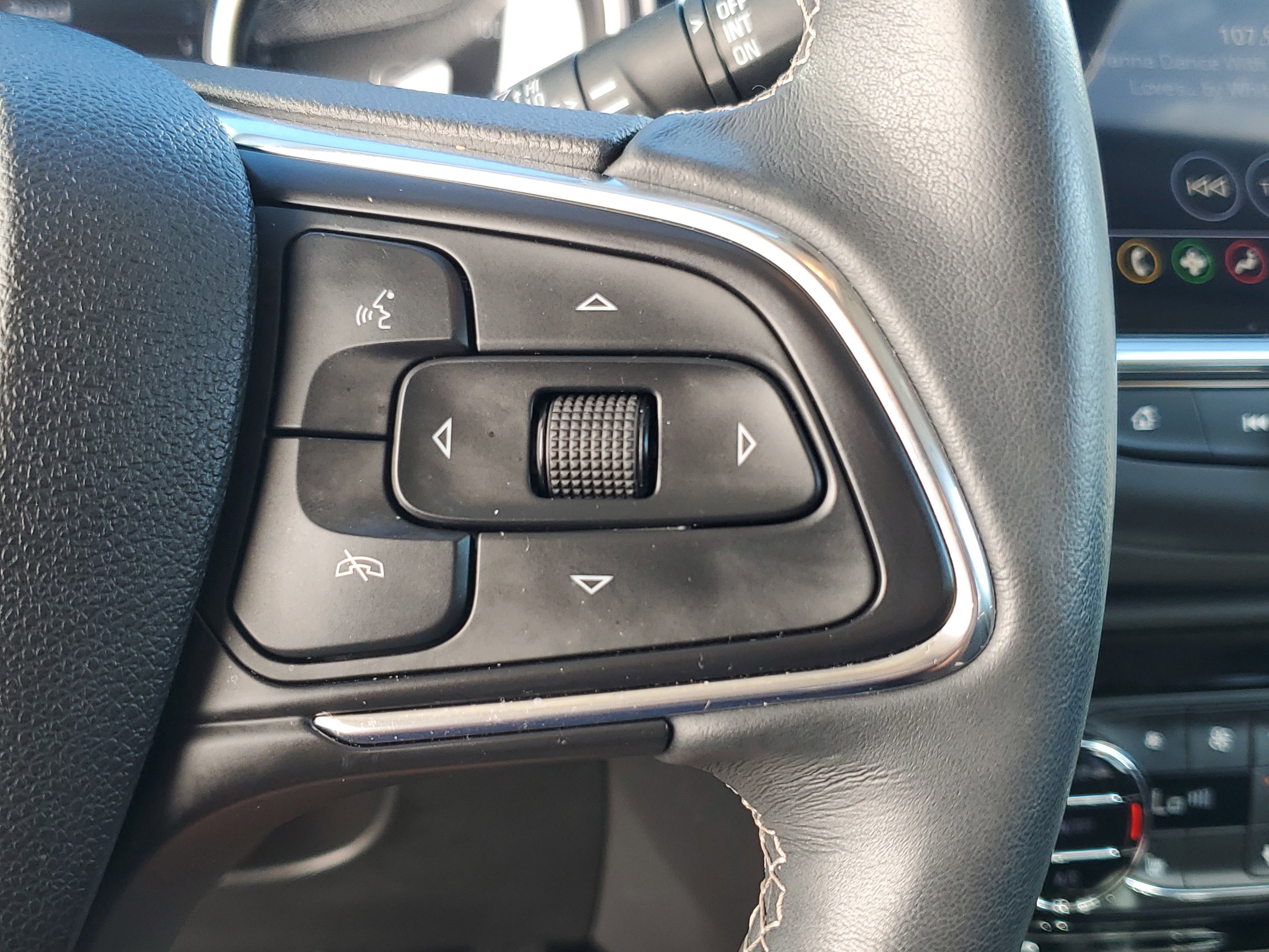 Used 2023 Buick Encore GX Essence w/ Experience Buick Package image 24