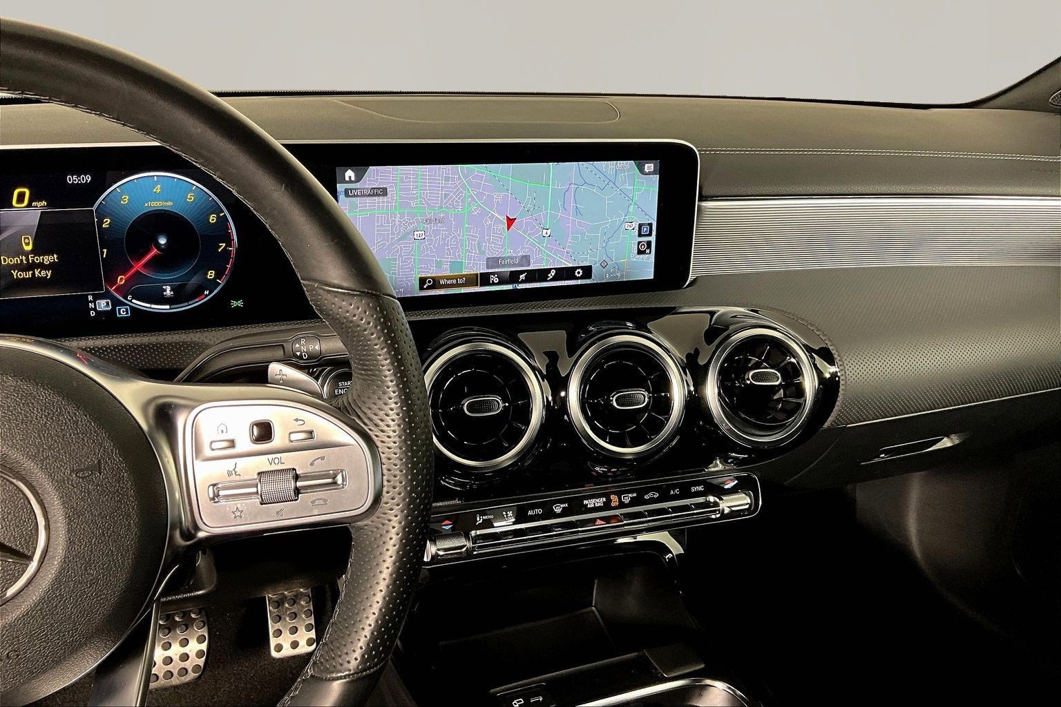 Used 2020 Mercedes-Benz CLA 250 4MATIC image 9