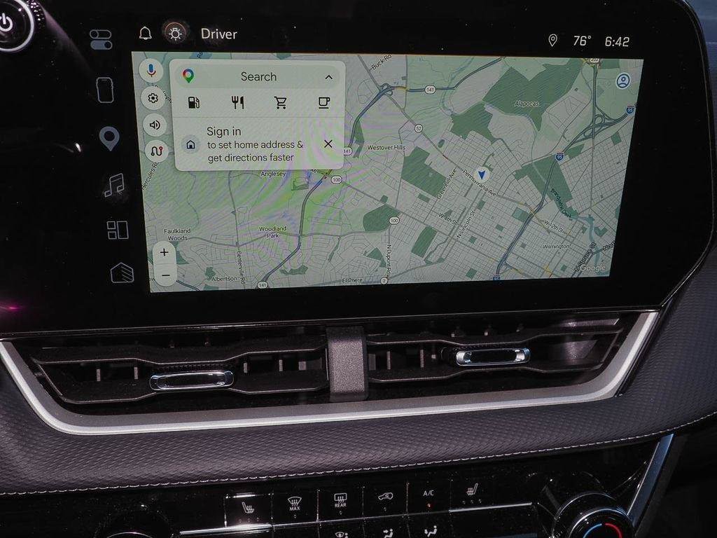 Certified 2026 Chevrolet Equinox LT FWD image 11