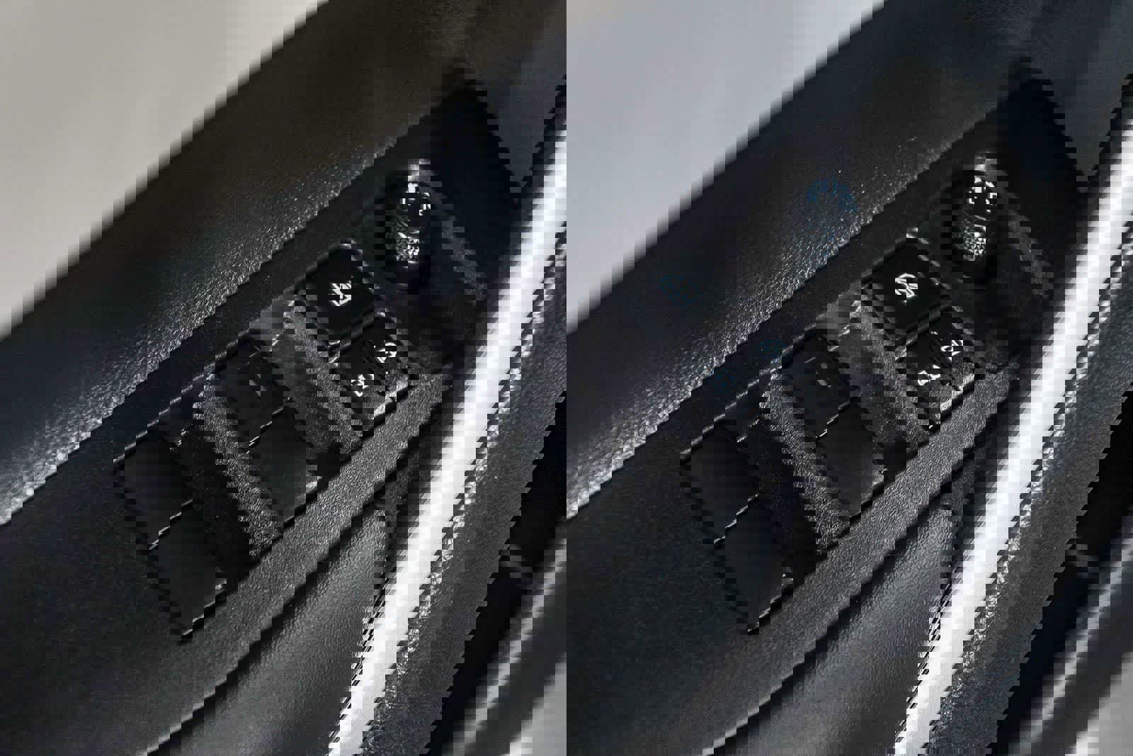 Certified 2025 Toyota Corolla Cross L image 22