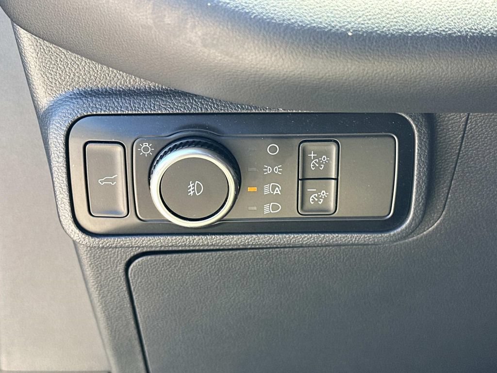 Used 2025 Ford Explorer ST-Line AWD/4WD image 30