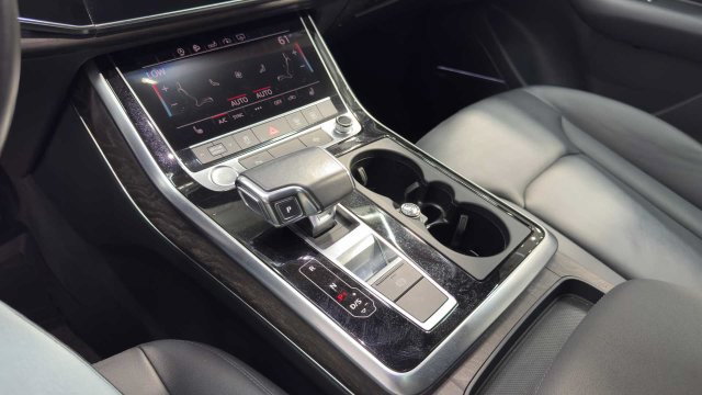 Used 2020 Audi Q7 2.0T Premium Plus AWD/4WD image 29