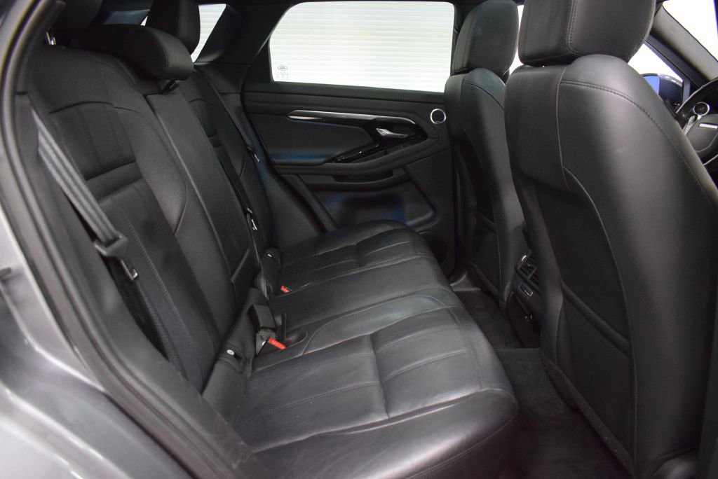 Used 2020 Land Rover Range Rover Evoque SE image 16