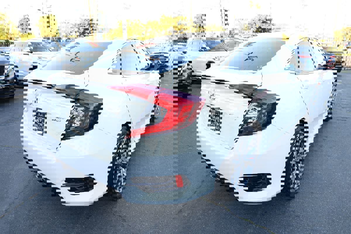 Used 2019 Honda Civic Sport image 4