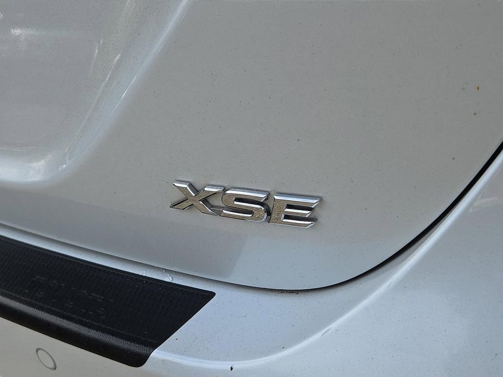 Used 2018 Toyota Camry XSE FWD image 30