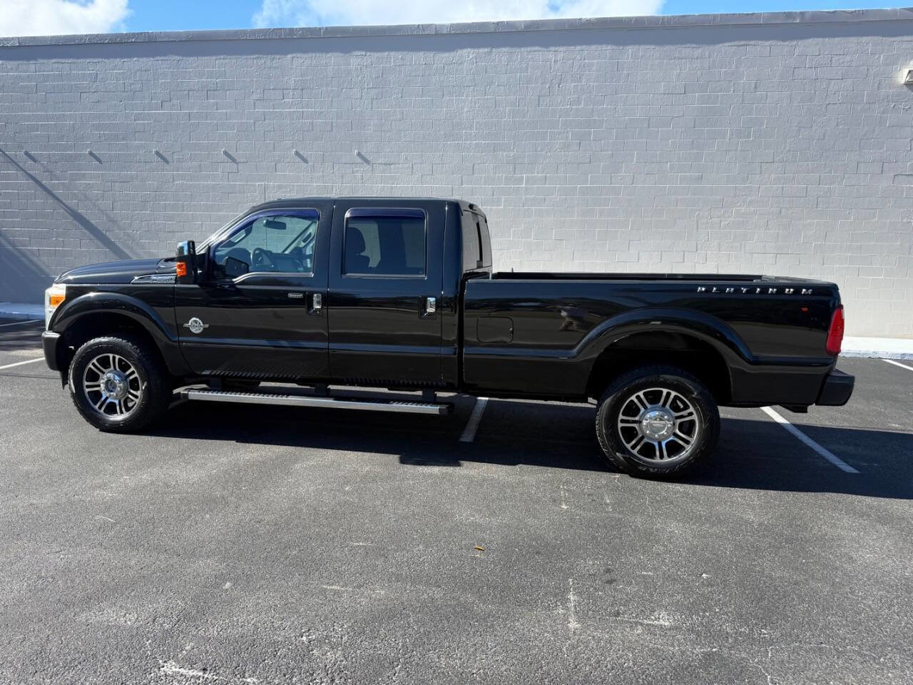 Used 2014 Ford F350 Platinum AWD/4WD image 37