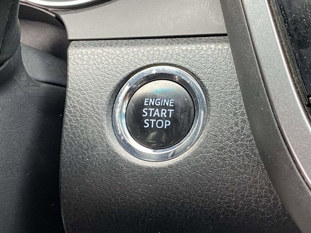 Used 2018 Toyota Camry XSE image 25
