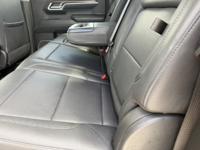 Used 2023 Chevrolet Silverado 1500 LT Trail Boss w/ LT Trail Boss Premium Package AWD/4WD image 19