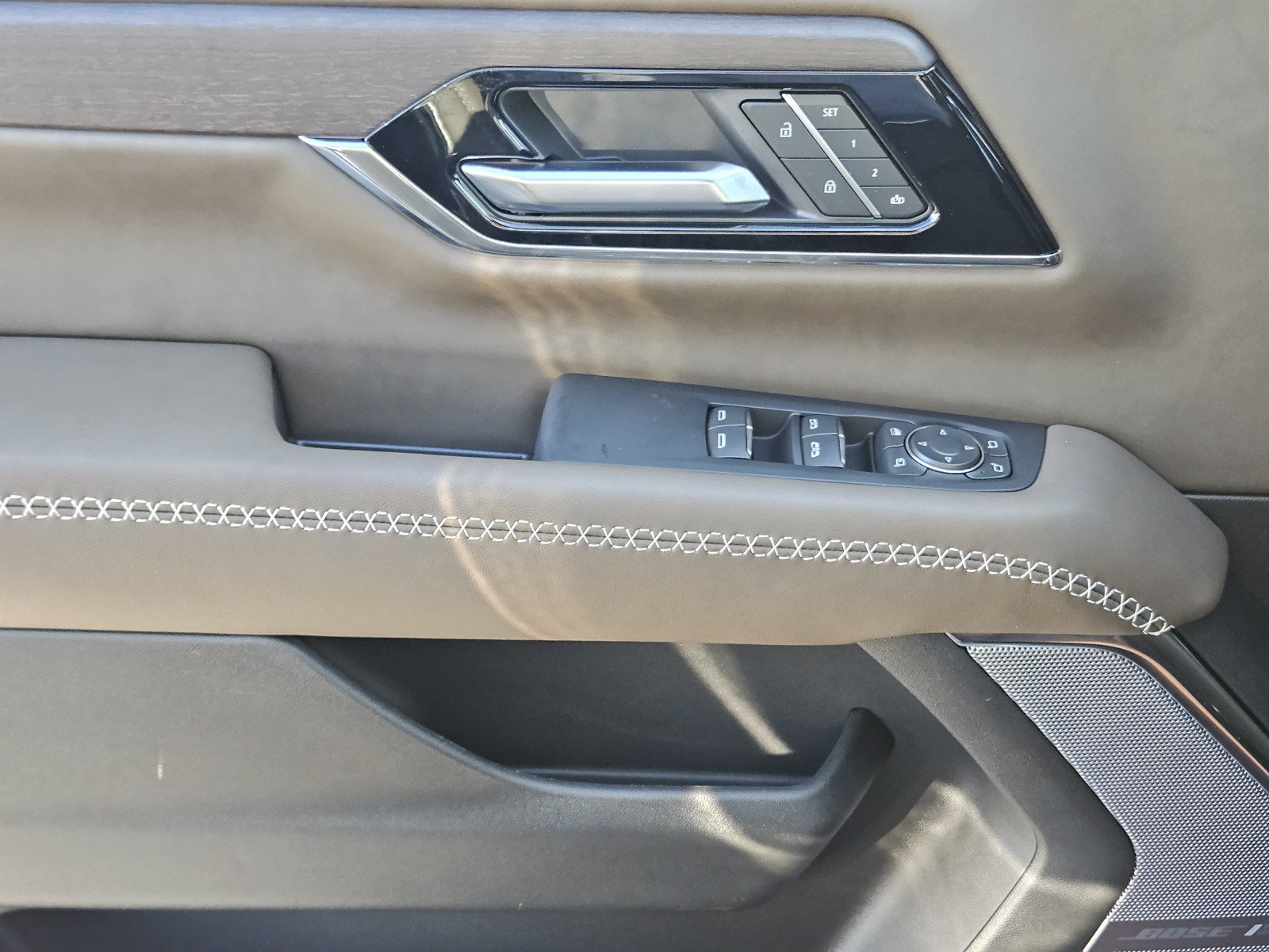 New 2027 GMC Yukon XL Denali Ultimate AWD/4WD image 16