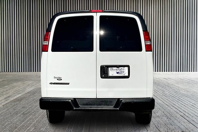 Used 2020 Chevrolet Express 3500 LS image 4