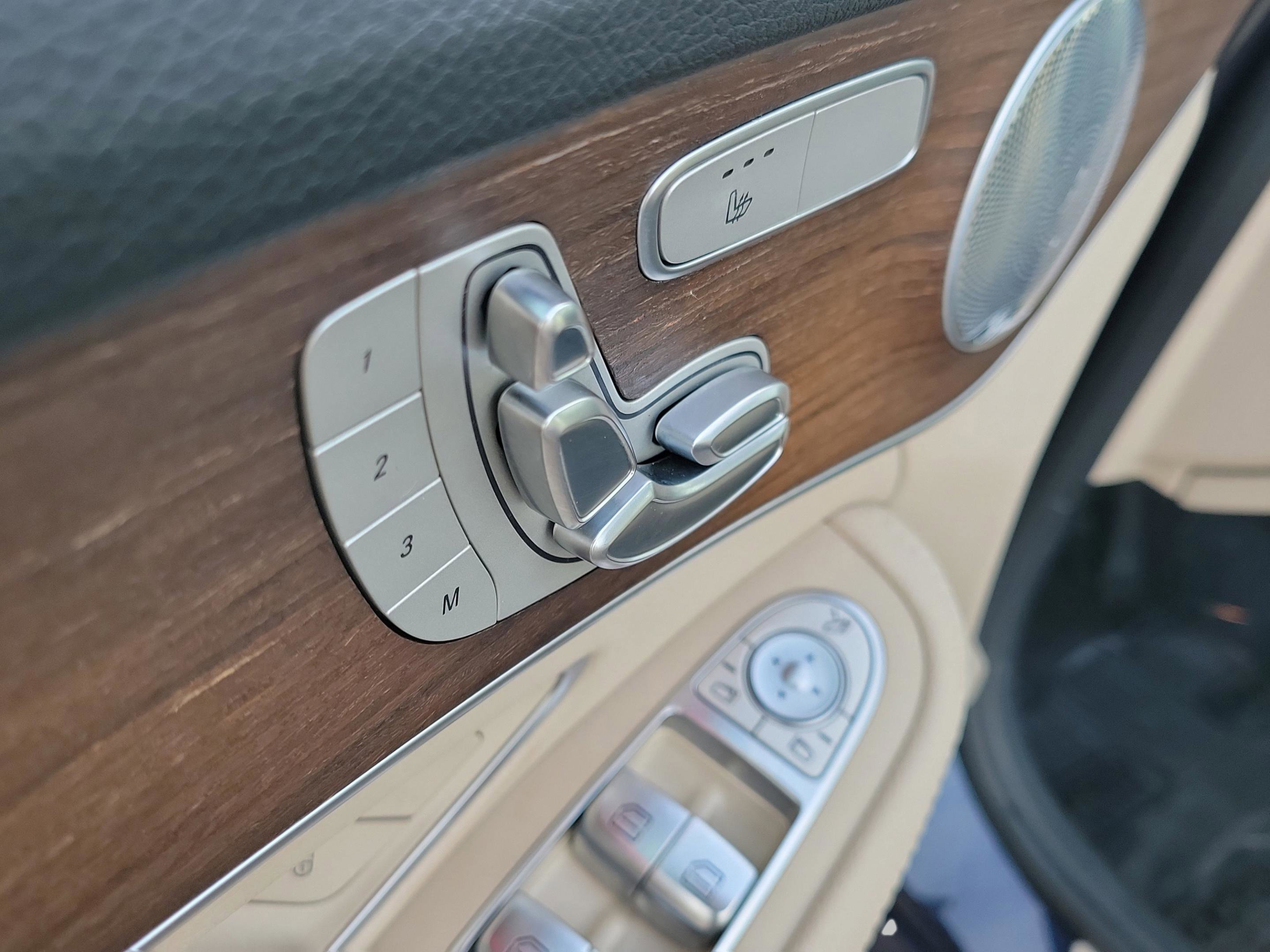 Used 2020 Mercedes-Benz C 300 C 300 image 19