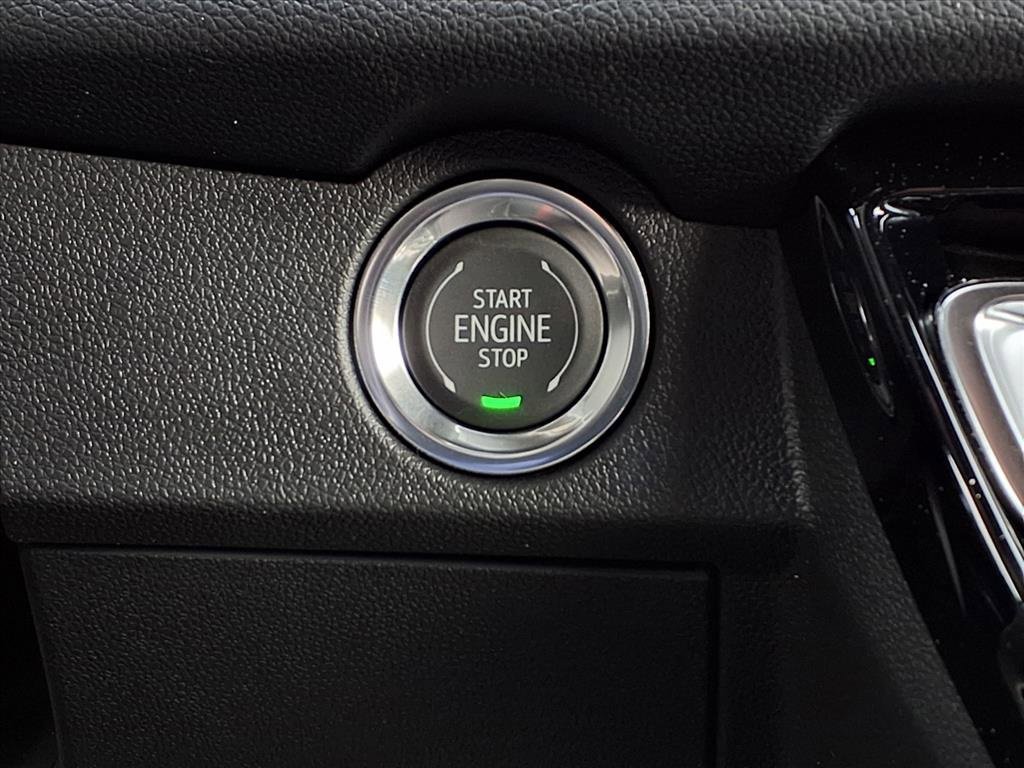 New 2026 Chevrolet Traverse RS image 16