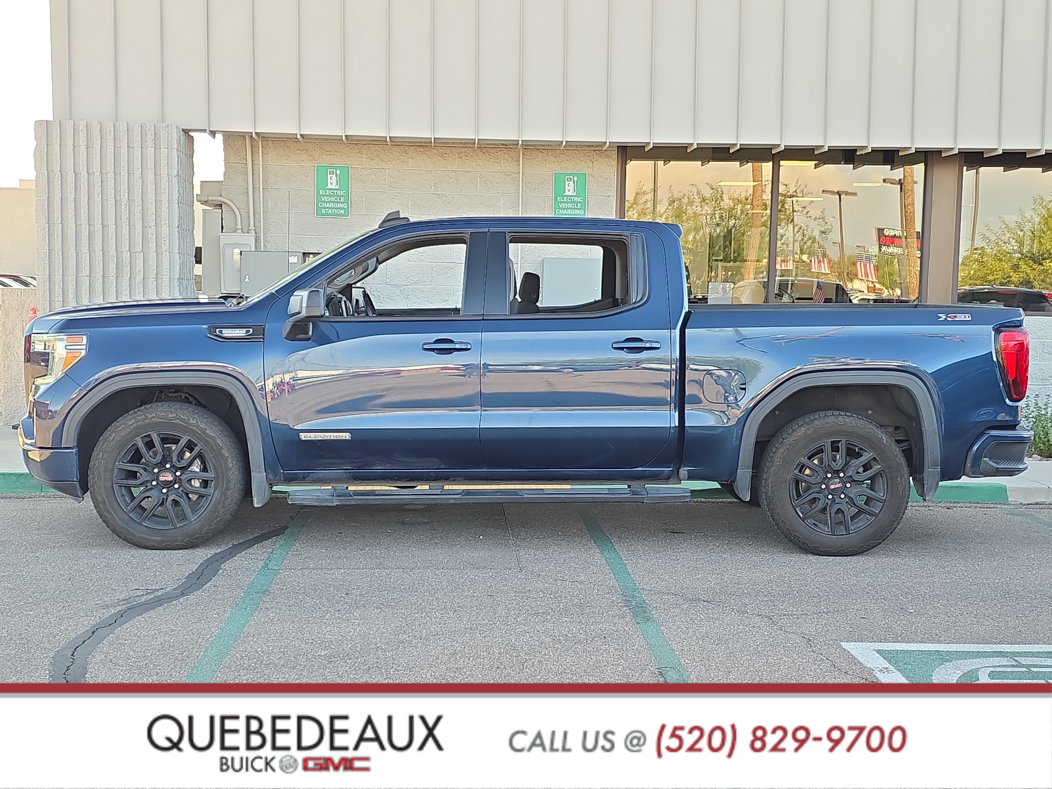 Used 2021 GMC Sierra 1500 Elevation w/ LPO, Elevation Black Package AWD/4WD image 4