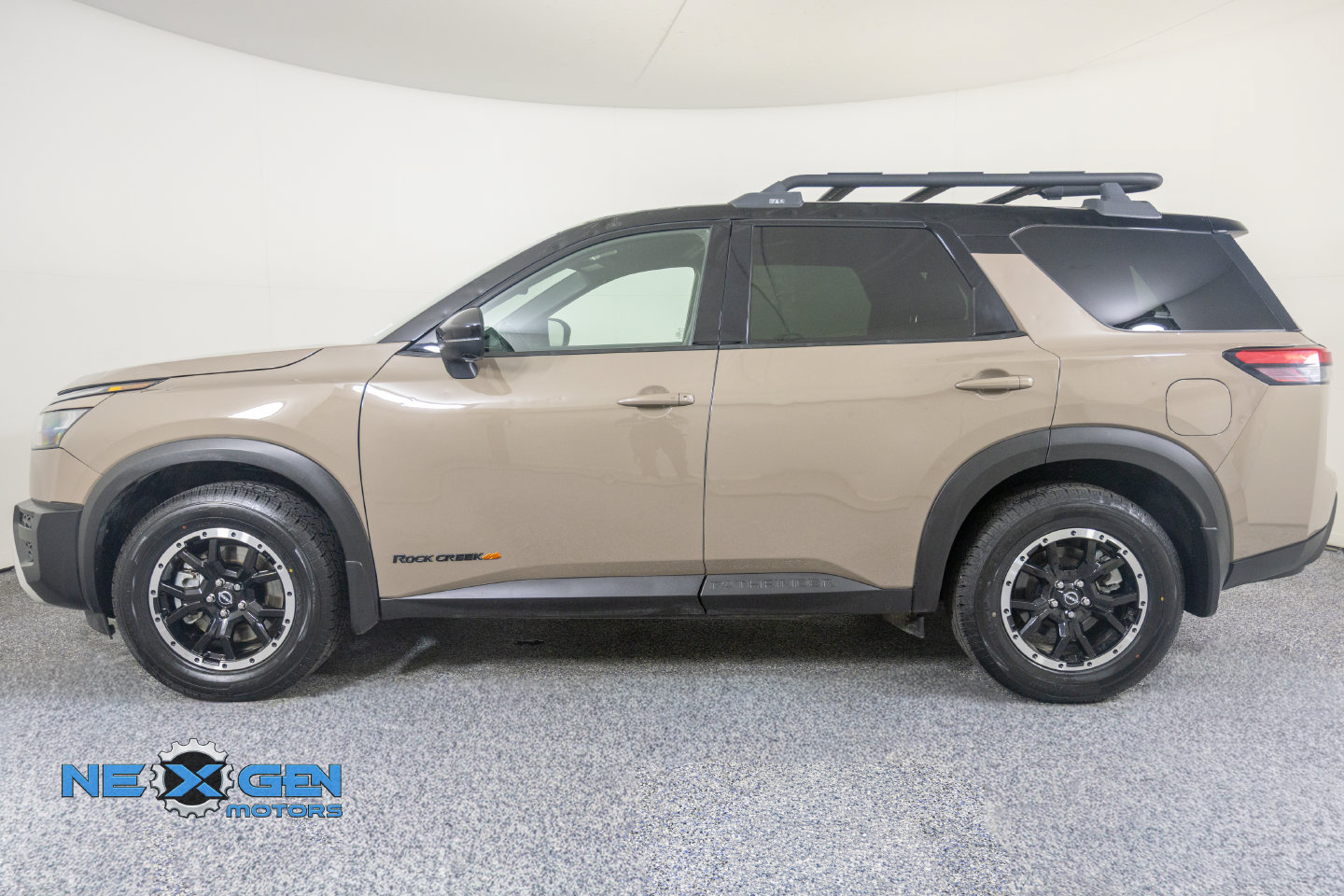 Used 2023 Nissan Pathfinder Rock Creek AWD/4WD image 26
