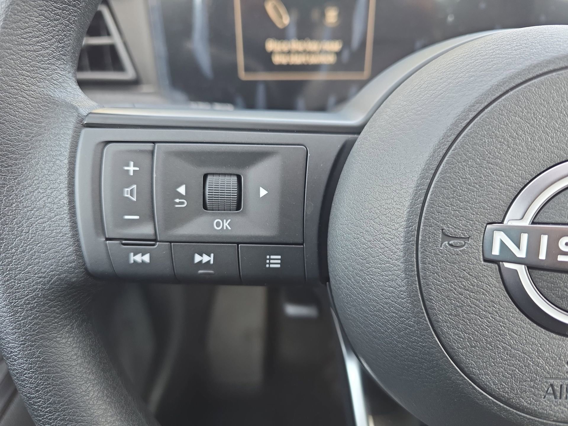 New 2026 Nissan Kicks S FWD image 17