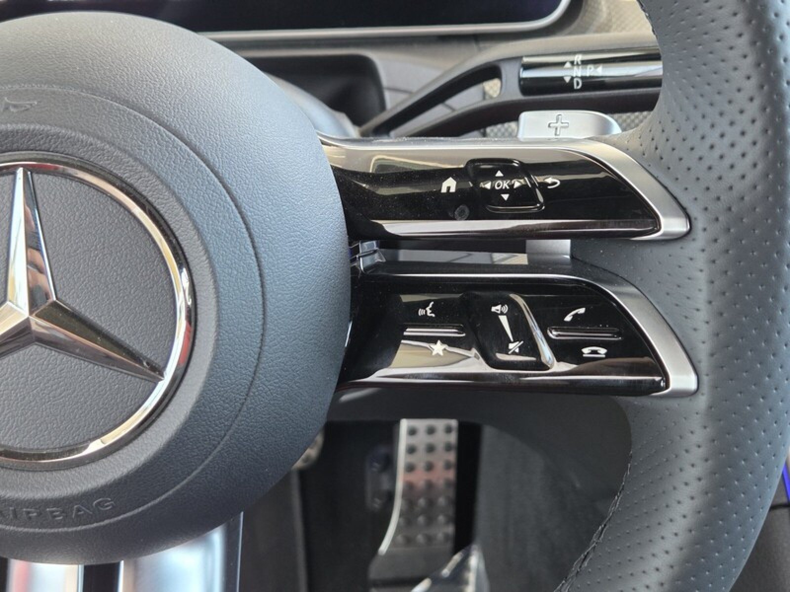 Certified 2024 Mercedes-Benz CLE 450 4MATIC Coupe image 25