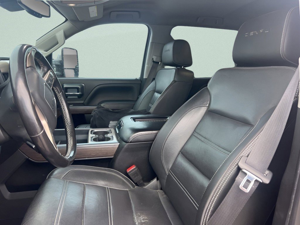 Used 2018 GMC Sierra 2500 Denali w/ Duramax Plus Package image 23