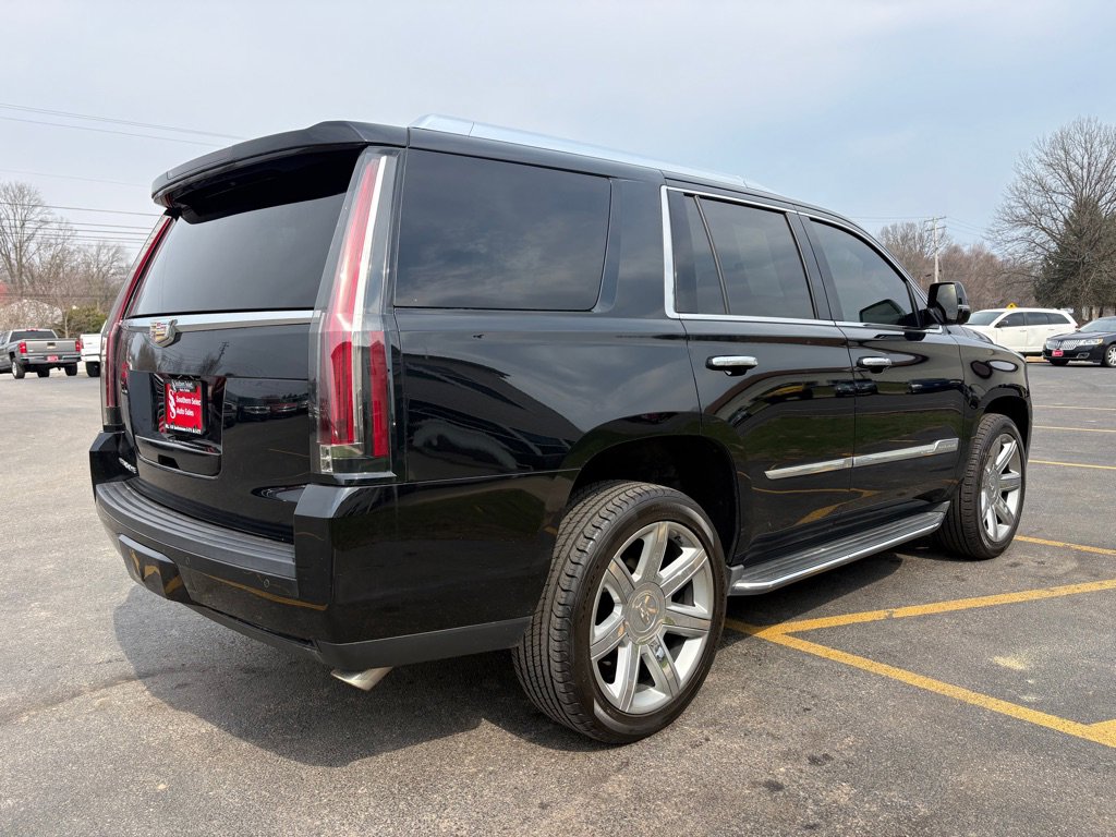 Used 2016 Cadillac Escalade Luxury image 6