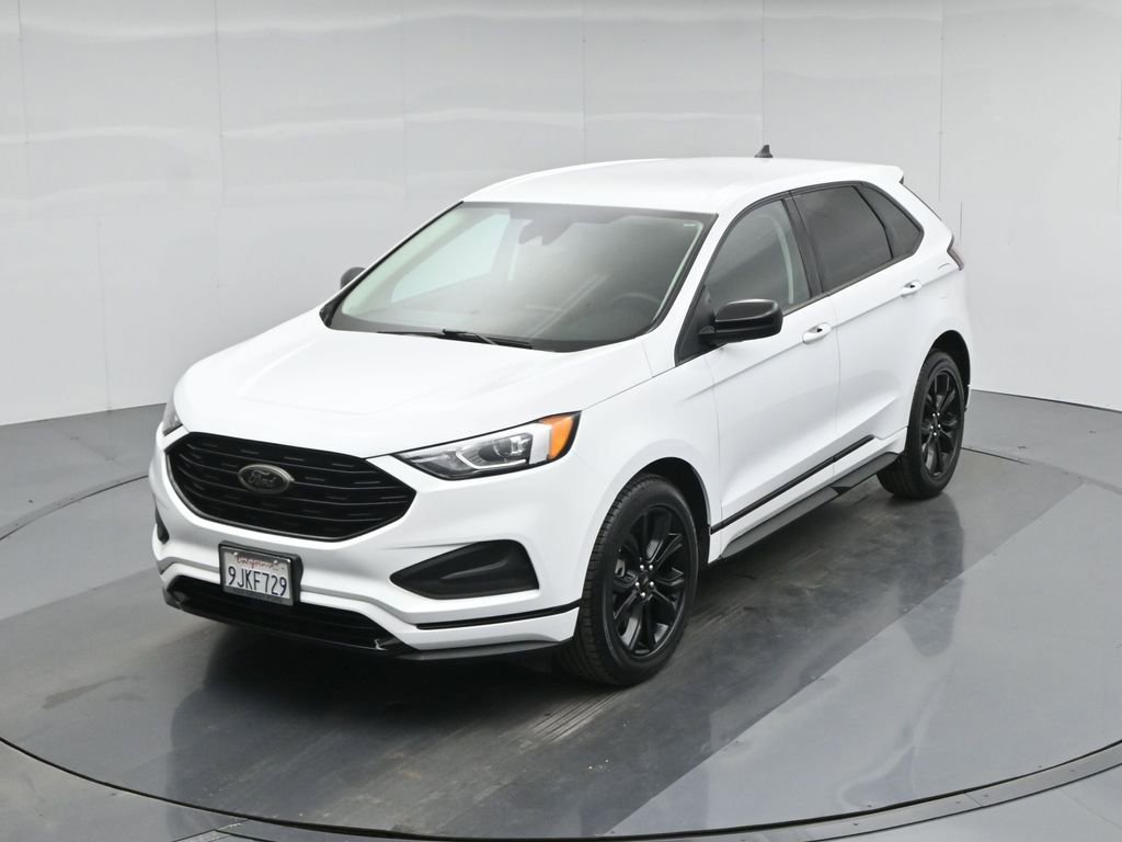 Used 2024 Ford Edge SE w/ Black Appearance Package image 40