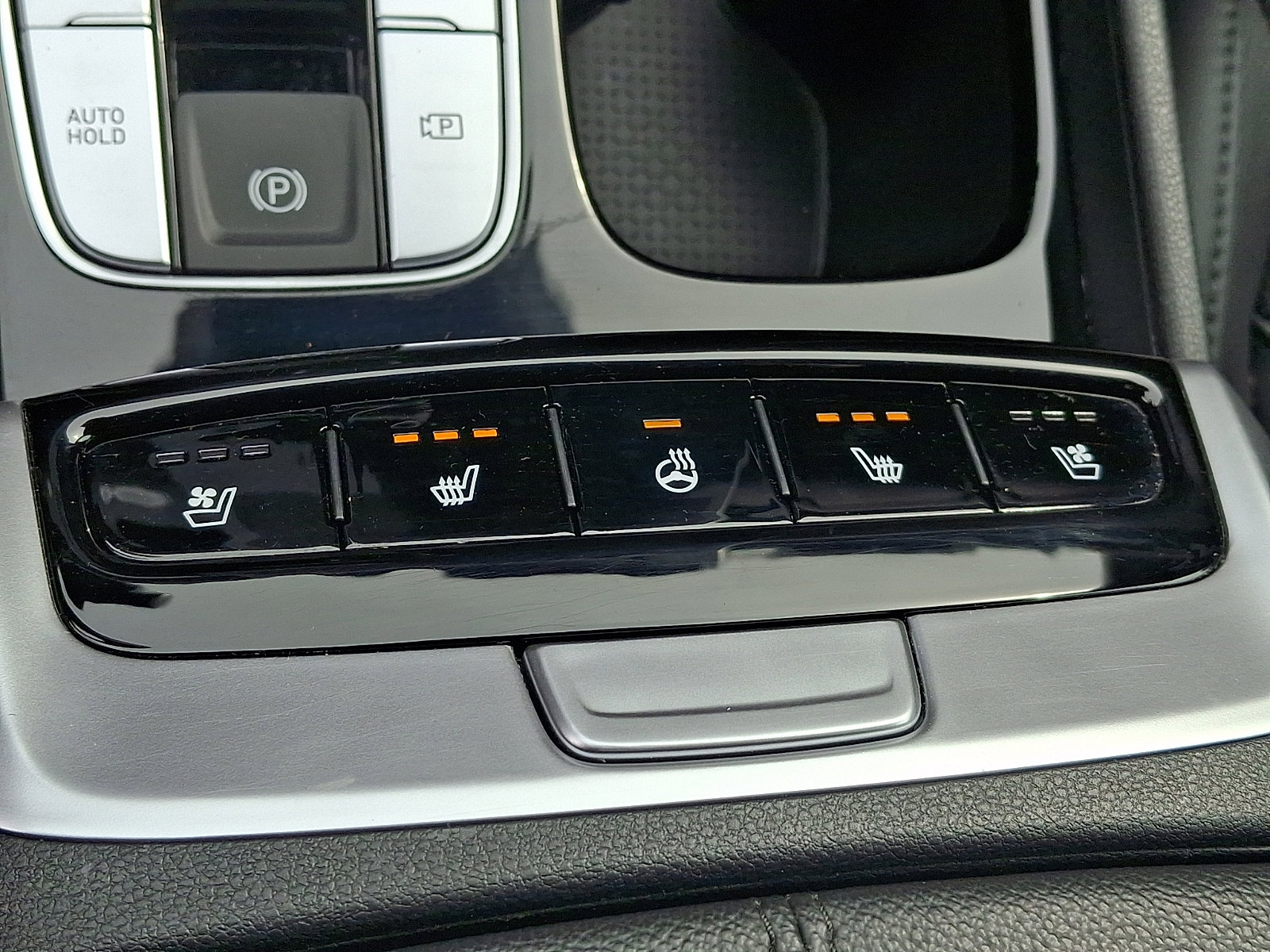 Certified 2023 Hyundai Santa Cruz Limited image 28