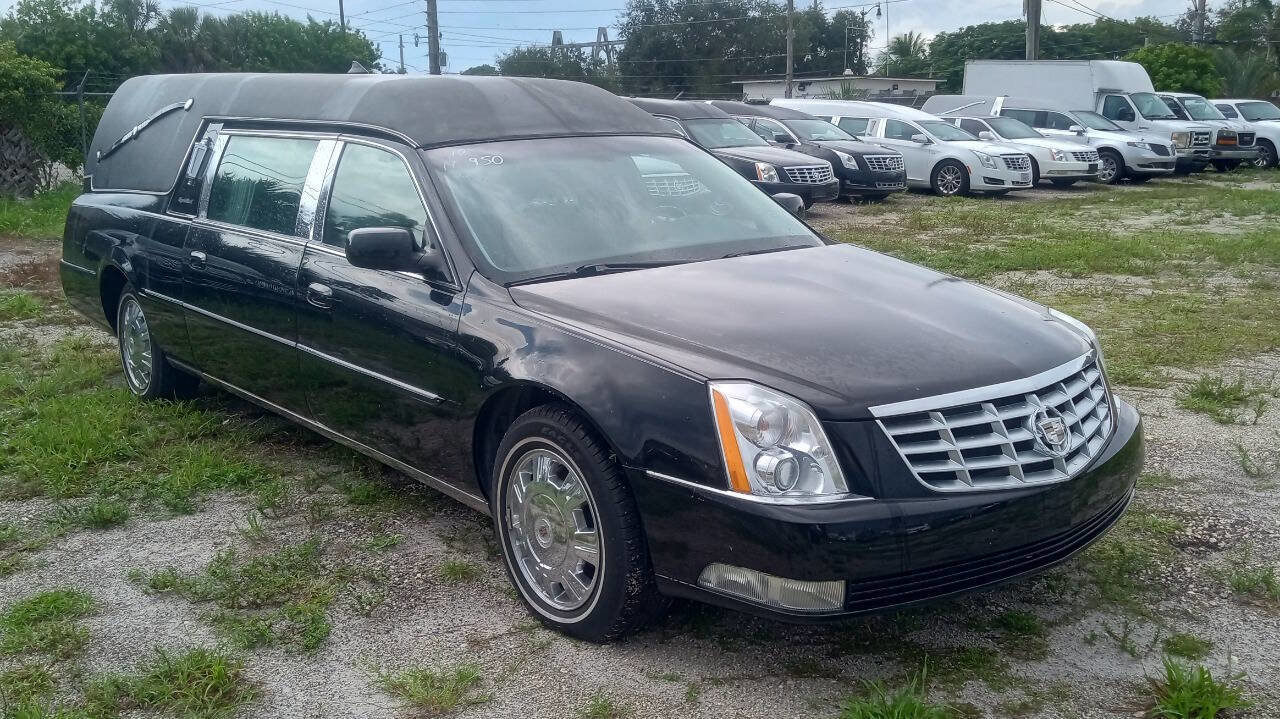 Used 2010 Cadillac DTS Hearse image 4