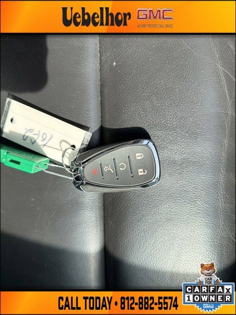 Used 2023 Chevrolet Traverse LT image 38