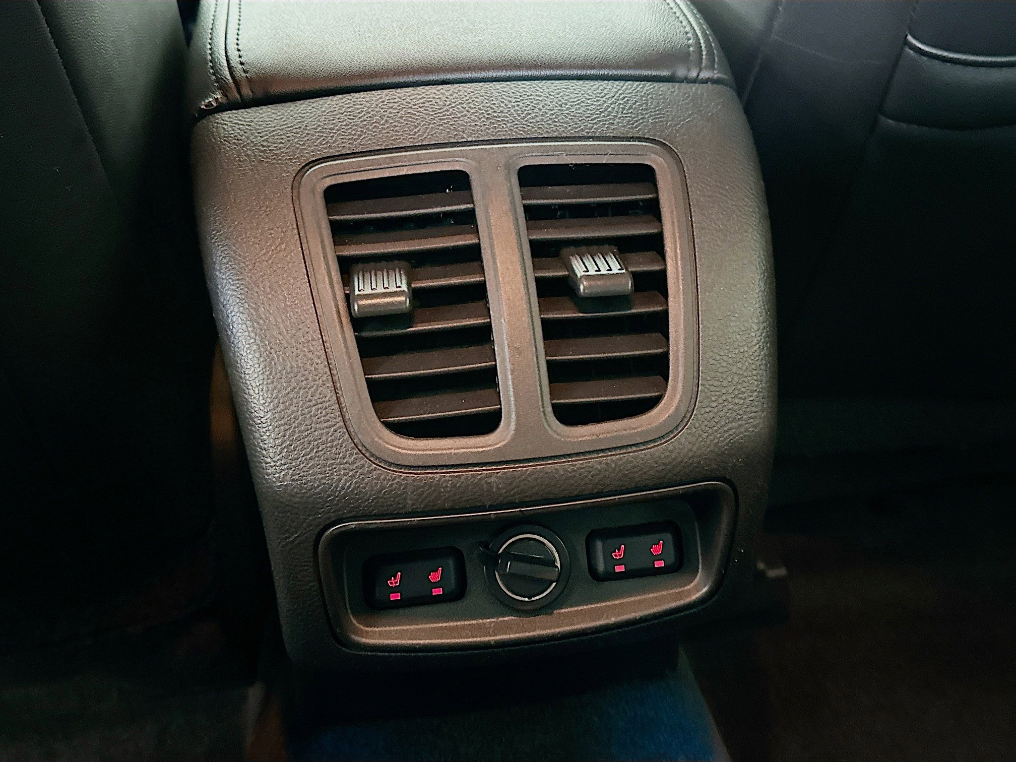 Used 2018 Ford Taurus Limited image 26