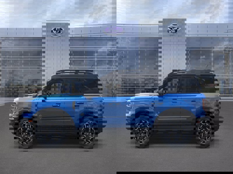 New 2025 Ford Bronco Sport Outer Banks image 3