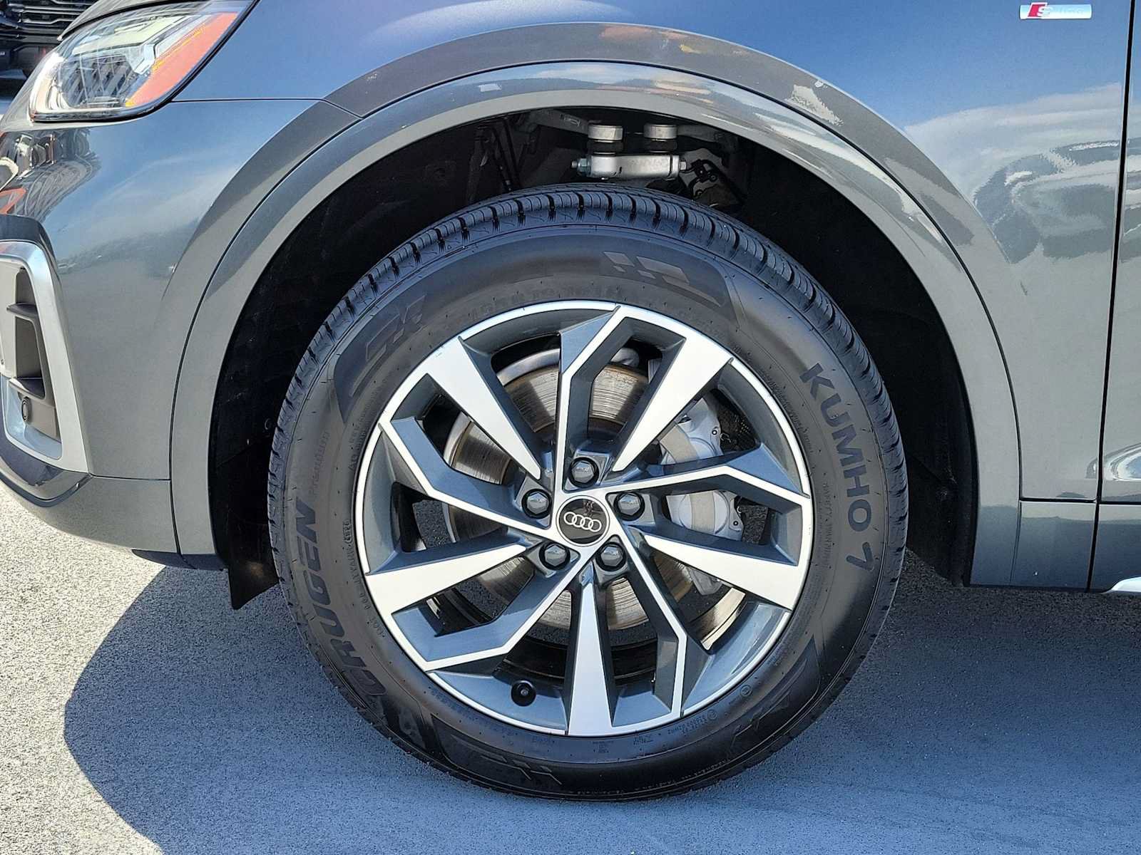Certified 2023 Audi Q5 2.0T Premium Plus w/ Premium Plus Package AWD/4WD image 11
