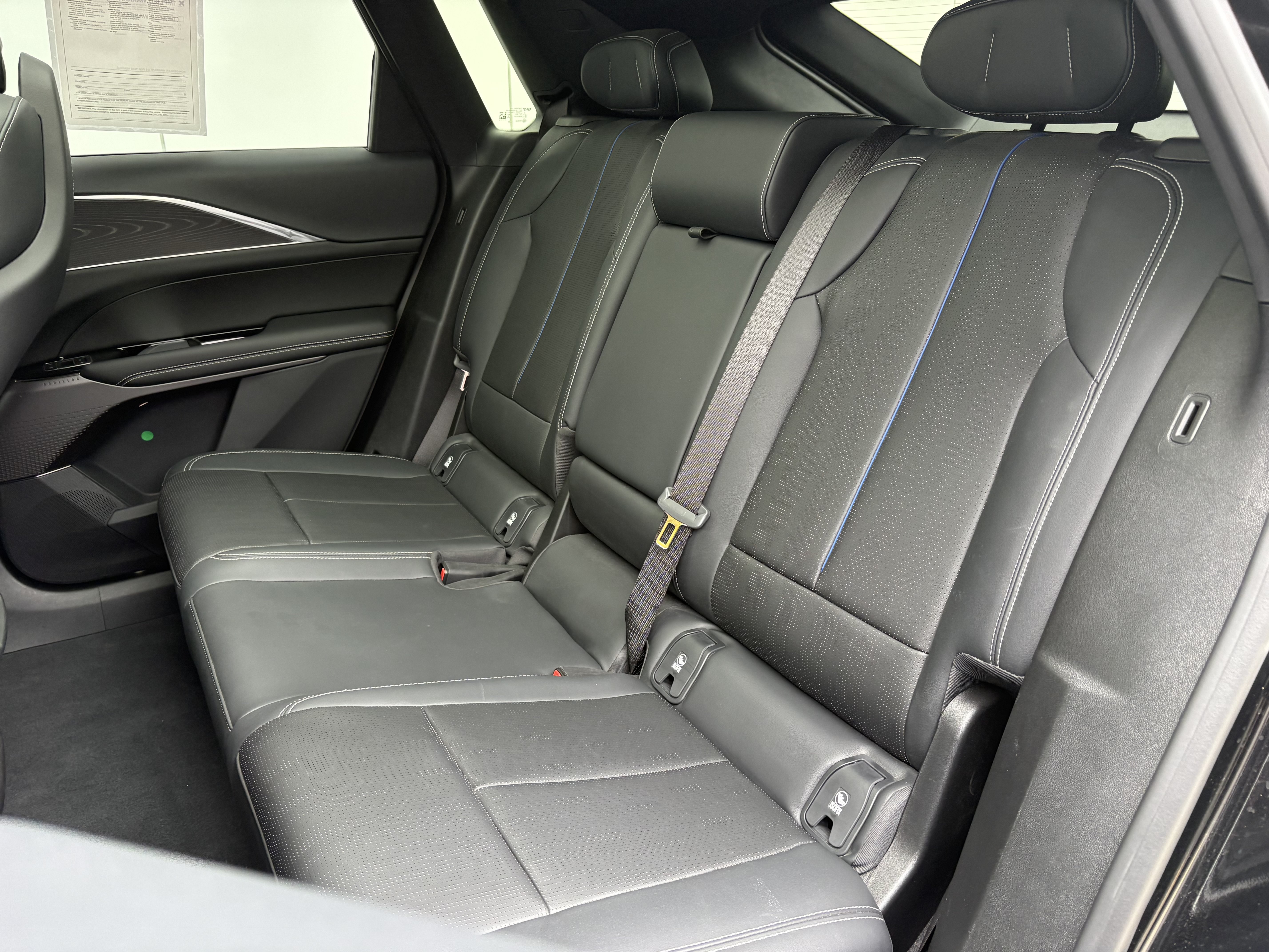 Certified 2024 Cadillac Lyriq Luxury AWD/4WD image 12