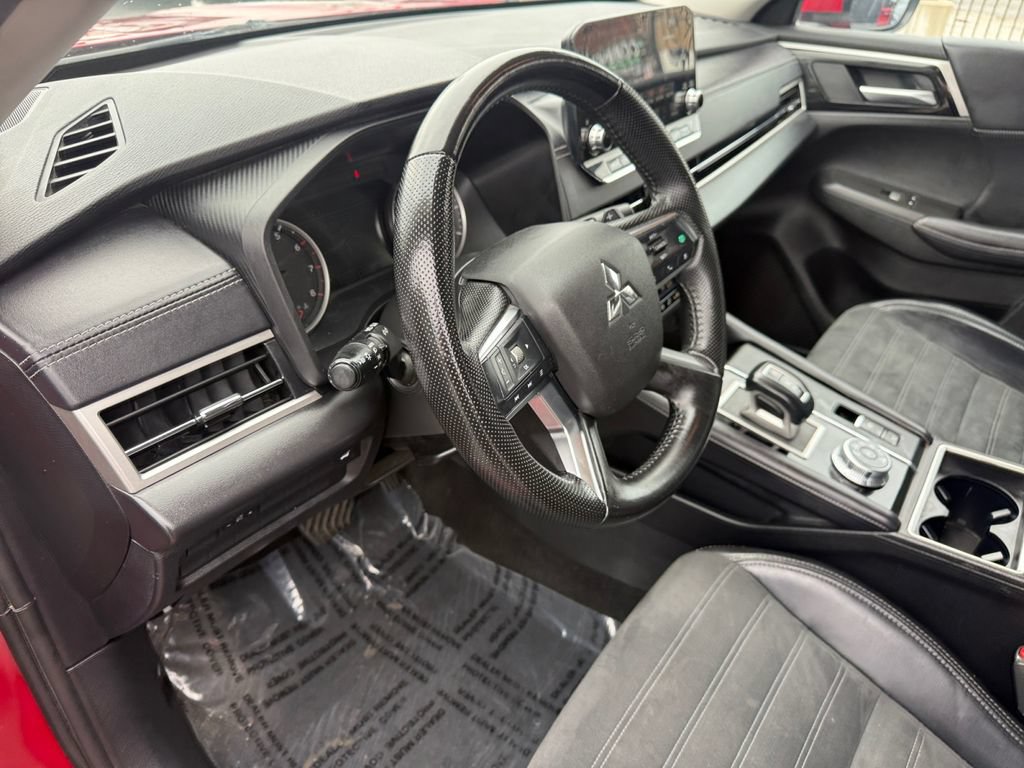 Used 2024 Mitsubishi Outlander SE AWD/4WD image 33