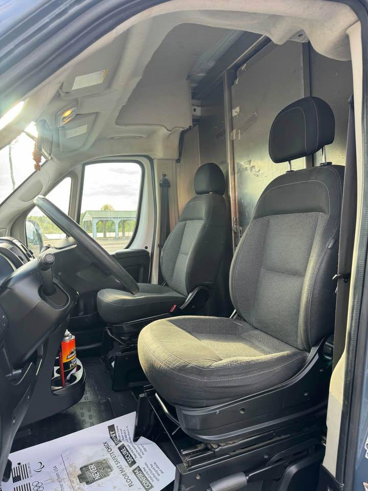 Used 2018 RAM ProMaster 2500 FWD image 6